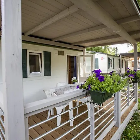 Ai Colli Fioriti Kemping 3*